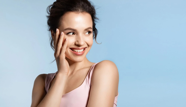 बालों के साथ स्किन को भी फायदा पहुंचाता हैं एलोवेरा ऑयल, जानें इसके बारे में aloe vera oil benefits for skin and hair,benefits of aloe vera oil for skincare and haircare,amazing benefits of aloe vera oil for skin and hair,aloe vera oil advantages for skin and hair health,aloe vera oil uses for skin and hair improvement,how aloe vera oil benefits skin and hair,aloe vera oil benefits and uses for skin and hair,enhancing skin and hair with aloe vera oil benefits,aloe vera oil properties for skin and hair enhancement,aloe vera oil benefits: skin and hair revitalization