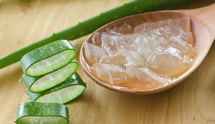 diy remedies for damaged skin,treat winter skin,winter skincare tips,home remedies for dry skin,natural skin repair,hydrating skin masks,coconut oil for skin,aloe vera gel for skin,oatmeal paste for skin,turmeric and milk paste,avocado mask for skin,rosewater and glycerin