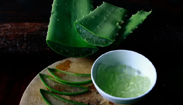 dark lips causes,how to get rid of dark lips naturally,home remedies for dark lips,natural lip care tips,pink lips remedies,dark lips treatment at home,reasons for dark lips,lip pigmentation cure,how to lighten dark lips,best home remedies for lips