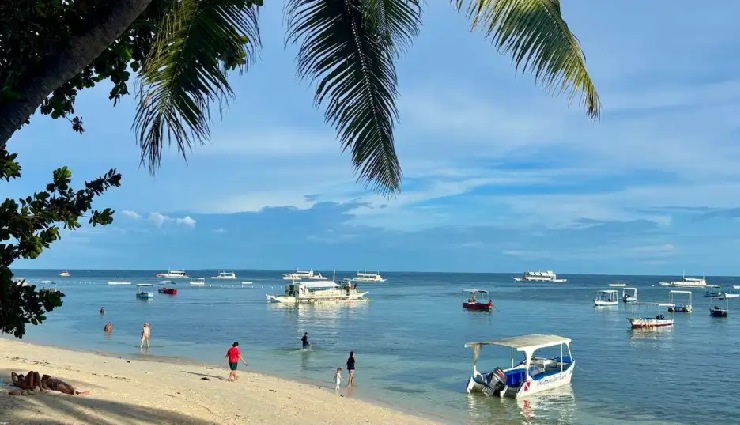 philippines beaches,best beaches in philippines,hidden gems in philippines,boracay white beach,tropical escapes,beach travel guide philippines,philippines coastal destinations,coral coves,windsurfing beaches,island hopping philippines