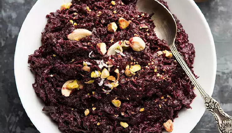 aloo aur beetroot ka halwa,beetroot halwa recipe,potato and beetroot dessert,fusion dessert recipe,indian sweet recipe,unique halwa recipe,sweet potato dessert,homemade dessert idea,beetroot and potato halwa,delicious dessert recipe