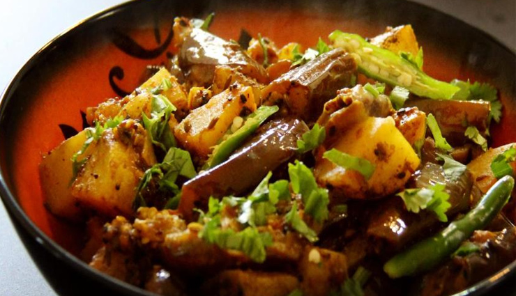 Recipe- Delicious Without Onion Aloo Baingan Sabji

