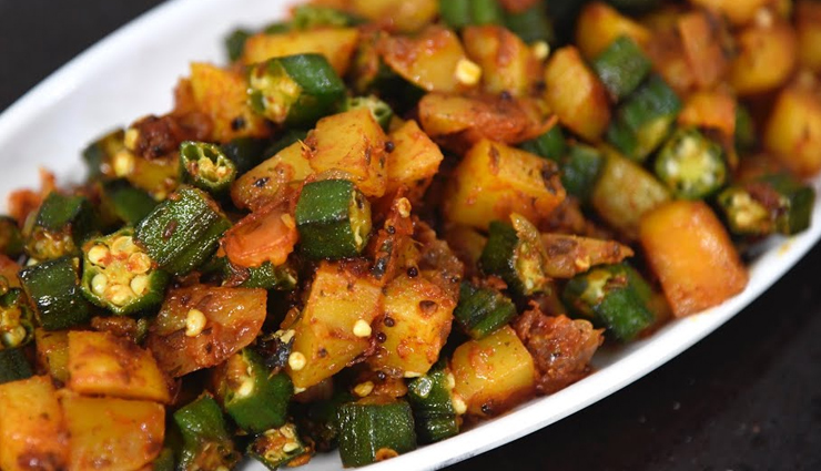aloo bhindi fry,hunger struck,food,easy recipe