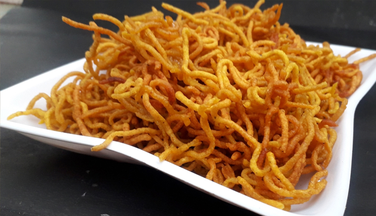 Recipe- Most Popular Aloo Bhujiya Sev