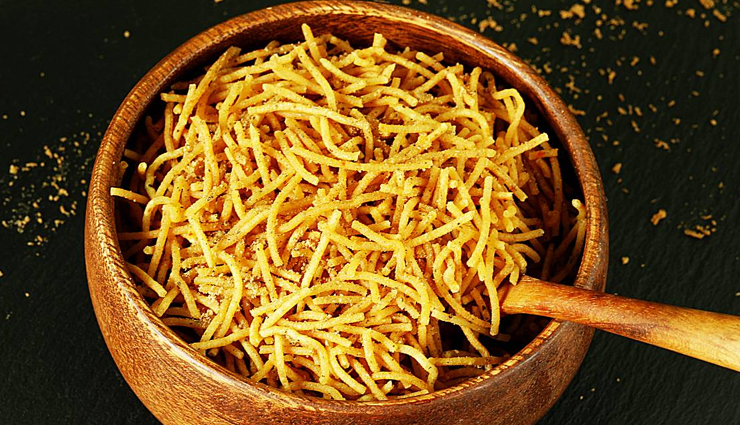 aloo bhujiya sev,aloo bhujiya sev recipe,bhujiya sev,recipe