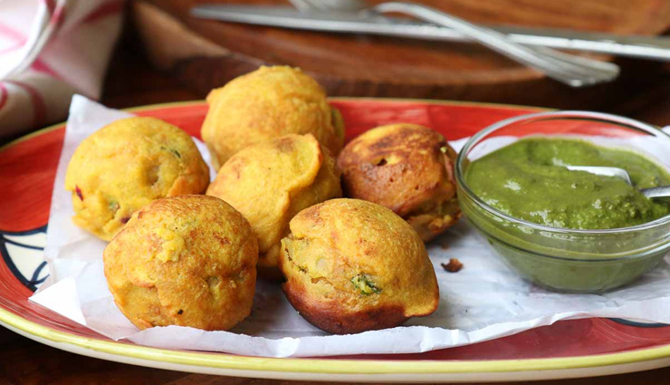 सुहाने मौसम का मजा बढ़ाएगा स्वादिष्ट आलू बोंडा, चाय की चुस्कियों के साथ ले इसका मजा #Recipe