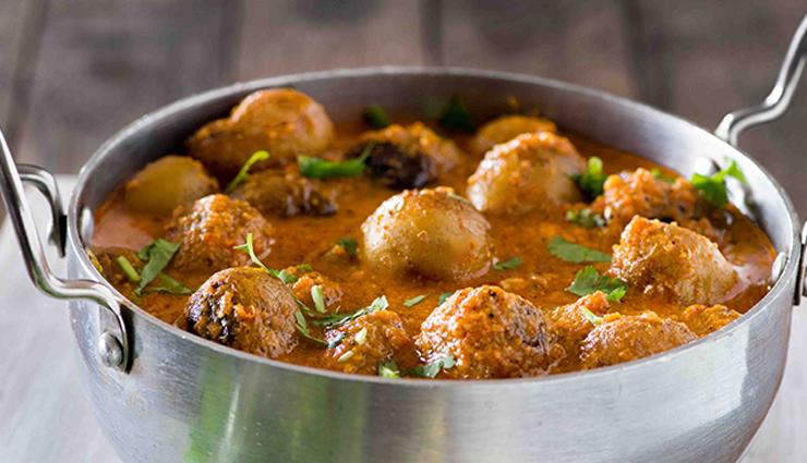 baby potato curry,curry recipe,potato recipe,main course recipe