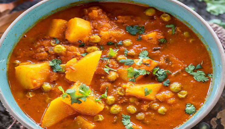 आलू-मटर की सब्जी : इसे खाने से शानदार बन जाएगा आपका दिन, सदा के लिए हो जाएंगे इसके फैन #Recipe aloo matar sabji,aloo matar sabji spicy dish,aloo matar sabji ingredients,aloo matar sabji recipe,aloo matar sabji tasty,aloo matar sabji winter,aloo matar sabji delicious,aloo matar vegetable,potato