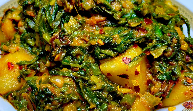 रोजाना एक जैसा खाने की बोरियत को दूर भगा देगी आलू पालक की सब्जी, जरूर आएगी पसंद #Recipe aloo palak sabji recipe,easy aloo palak recipe,homemade aloo palak sabji,spinach potato curry recipe,healthy aloo palak recipe,quick aloo palak sabji,indian potato spinach curry,traditional aloo palak recipe,step-by-step aloo palak,aloo palak preparation