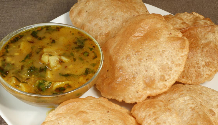 Navratri Recipe- Popular North Indian Aloo Puri