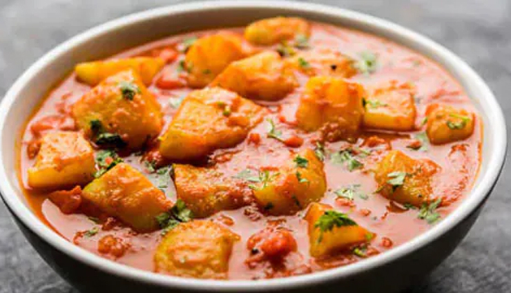 famous foods of uttar pradesh,traditional uttar pradesh cuisine,popular dishes from uttar pradesh,authentic uttar pradesh recipes,iconic food from uttar pradesh,culinary delights of uttar pradesh,uttar pradesh food culture,must-try dishes from uttar pradesh,traditional sweets of uttar pradesh,famous street food of uttar pradesh