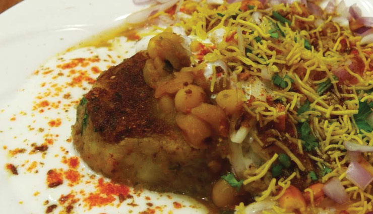 famous street foods,street foods,world famous street foods,chile,nepal,india,indonesia,morocco,macau,pakistan