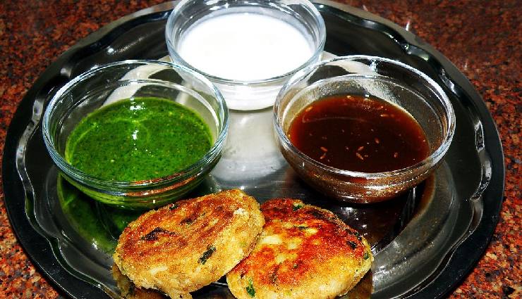 aloo ki tikki,aloo ki tikki ingredients,aloo ki tikki recipe,potato tikki,street food,potato
