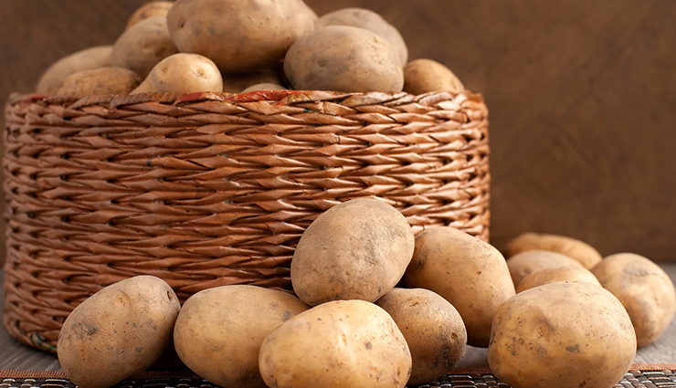 delicious kashmiri dum aloo,food,easy recipe