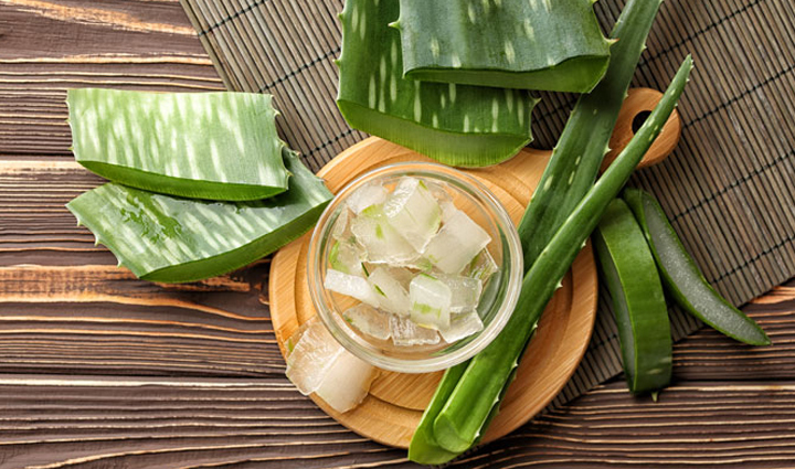 5 DIY Aloe Vera Face Packs To Get Healthy Looking Skin