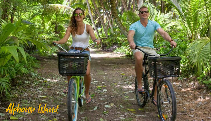 seychelles,cycle in seychelles,beautiful places to cycle in seychelles,la digue,praslin,mahe,alphonse island,travel,travel tips,travel guide