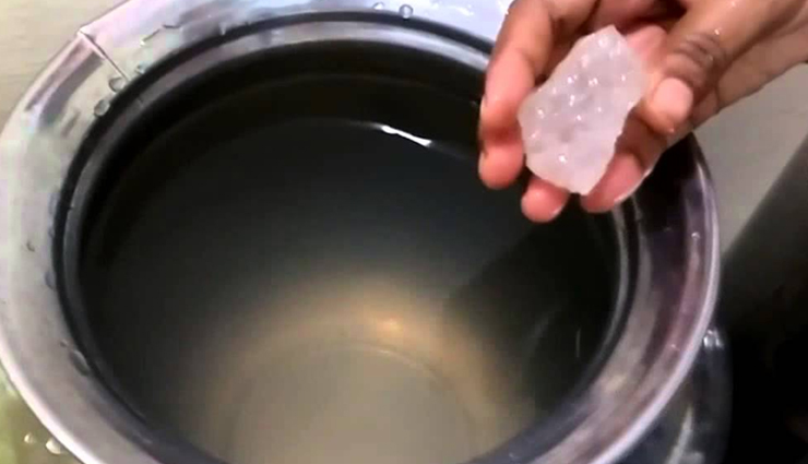 shaving irritation remedies,natural remedies for shaving bumps,razor burn relief at home,home remedies for post-shave irritation,soothing remedies for razor rash,how to get rid of shaving irritation naturally,effective home remedies for shaving bumps and burns,quick relief for razor burn with home remedies,gentle remedies for irritated skin after shaving,best natural remedies for shaving irritation