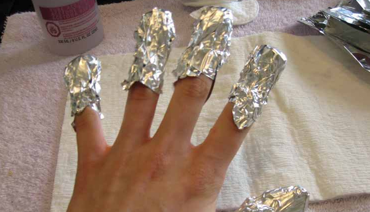 खाना पैक करने के अलावा एल्युमीनियम फॉयल के ये काम कर देंगे आपको हैरान household uses of aluminum foil,aluminum foil uses,home decor tips,aluminum foil