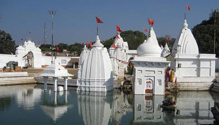 पहाडियों से घिरा है प्रसिद्ध तीर्थस्थल अमरकंटक, जानें इसके बारे में 