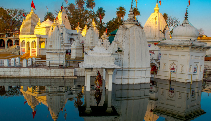 famous pilgrimage places in madhya pradesh,pilgrimage sites madhya pradesh,sacred places to visit in madhya pradesh,top religious destinations madhya pradesh,ujjain pilgrimage,orchha temple visit,maheshwar omkareshwar temples,amarkantak holy sites,chitrakoot pilgrimage attractions,burhanpur spiritual sites,sonagiri jain temples,bawangaja barwani pilgrimage,sonkatch pushpagiri temples,sanchi buddhist relics,madhya pradesh sacred locations,religious tourism madhya pradesh