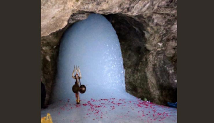 अमरनाथ गुफा में बने प्राकृतिक शिवलिंग की पहली तस्वीर आई सामने 