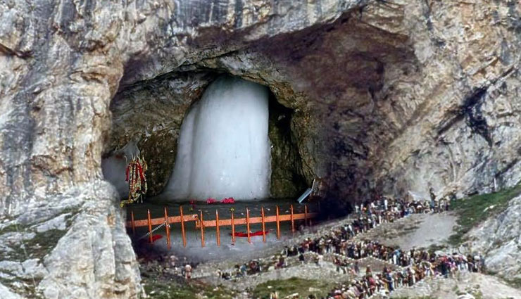 श्रद्धालुओं के लिए बहुत महत्वपूर्ण है अमरनाथ, देखने को मिलते हैं विहंगम दृश्य