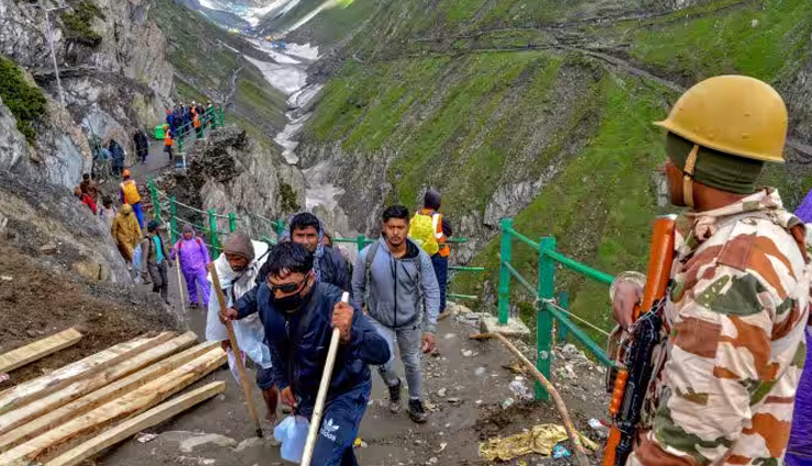 amarnath yatra planning tips,amarnath yatra preparation guide,amarnath yatra dos and donts,amarnath yatra safety tips,amarnath yatra travel advice,planning for amarnath yatra,amarnath yatra essential tips,amarnath yatra trekking tips,amarnath yatra pilgrimage tips