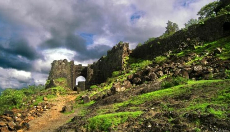 tourist places near nagpur,best places to visit near nagpur,kanha national park near nagpur,bhimbetka caves near nagpur,hill stations near nagpur,wildlife sanctuaries near nagpur,lonar lake near nagpur,historical places near nagpur,trekking near nagpur,pilgrimage sites near nagpur,weekend getaways from nagpur,national parks near nagpur,nagpur tourist spots,best destinations near nagpur,nagpur travel guide