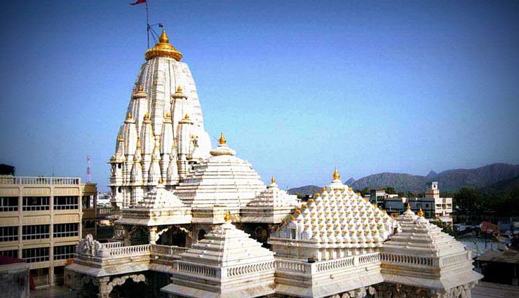 विदेशों में भी प्रसिद्द है मातारानी के मंदिर, जानें इनके बारे में holidays,matarani temple,mata temple famous in abroad,navratri special,navratri