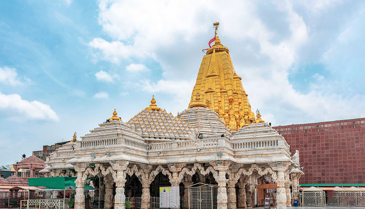 gujarat temples,famous temples in gujarat,popular temples in gujarat,gujarat pilgrimage sites,religious places in gujarat,ancient temples in gujarat,historic temples in gujarat,gujarat temple tourism,gujarat temple architecture,gujarat temple tour