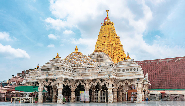 top temples to visit in gujarat,must-see famous temples in gujarat,tourist attractions: temples in gujarat,gujarat iconic temples for visitors,exploring the renowned temples of gujarat,best religious sites to visit in gujarat,gujarat popular temples for tourists,historical and cultural temples in gujarat,temples of significance to explore in gujarat,gujarat famous temples and their significance