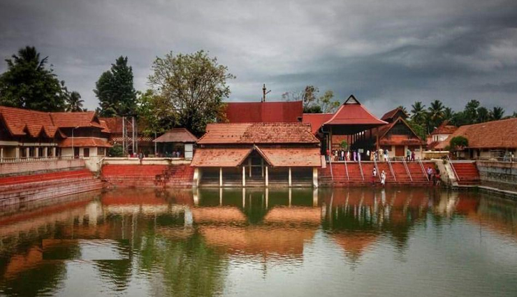 famous temples to visit in kerala,must-see temples in kerala,kerala renowned temples you should not miss,top temples to explore in god own country,kerala iconic temple destinations to visit,essential temples to experience in kerala,discovering the must-visit temples of kerala,kerala most revered temples for tourists,exploring kerala famous temple sites,temple hopping in kerala: must-visit destinations