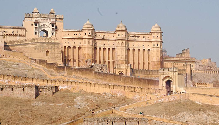 heritage sites to explore in rajasthan,chittorgarh fort,Kumbhalgarh,ranthambore fort,gagron fort,amber fort,jaisalmer fort,keoladeo national park,jantar mantar,tourist places in rajasthan
