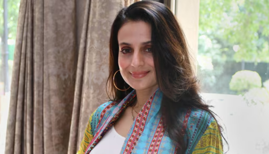 kajol,actress kajol,twinkle khanna,writer twinkle khanna,kajol twinkle,Akshay Kumar,ajay devgn,too much with kajol and twinkle,ameesha patel,saiyaara,kaho na pyar hai,ahaan pandey,aneet padda