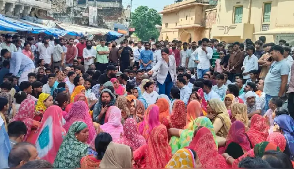 आमेर महल के गाइड मनीष सोनी की मौत के बाद जयपुर में तनाव, दुकानें बंद; महल के रास्ते भी रोके गए