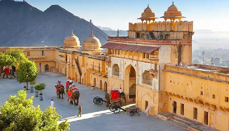 जयपुर: आमेर महल आने वाले पर्यटकों के लिए अपडेट, क‍िले और हाथी सवारी का समय बदला