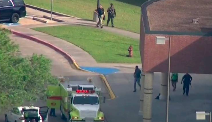 अमेरिका: टेक्सास के एक स्कूल में गोलीबारी, मासूम बच्चों समेत कुल 8 लोगों की मौत, अंधाधुंध गोलियां बरसाने वाला गिरफ्तार