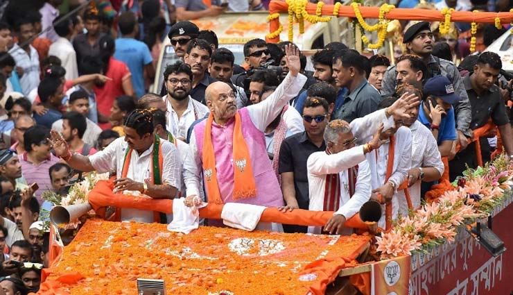 कोलकाता रोड शो में बवाल के बाद गरमाई सियासत, शाह ने कहा - मुझ पर 3 हमले हुए, CRPF नहीं होती तो बचना मुश्किल था 