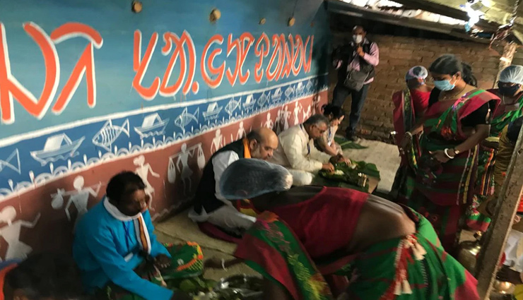 west bengal,amit shah,tribal family,amit shah news,news