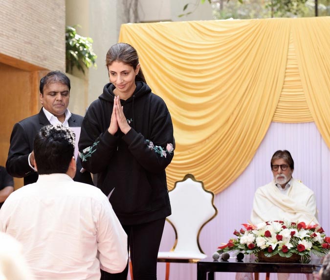 bollywood,amitabh bachchan,up farmers loan,uttar pradesh