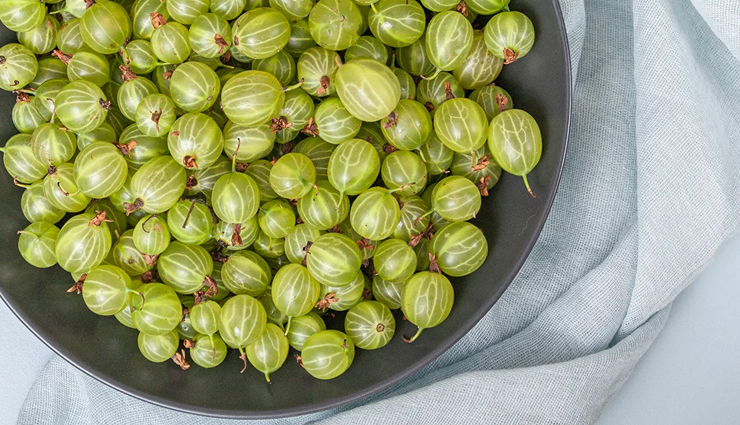 amla for skin,amla for hair,amla benefits for skin,amla benefits for hair,amla for glowing skin,amla for hair growth,amla for dandruff,amla for acne,amla hair mask,amla face pack,amla oil for hair,amla juice for skin,amla for anti-aging,amla for strong hair,amla for scalp health