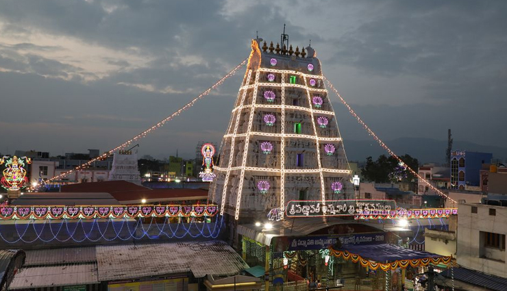 tirupati tourist places,must-visit places in tirupati,sri venkateswara swamy temple tirupati,sri govindaraja swamy temple,ammavari temple tirupati,sri kapileswaraswami temple,srikalahasti temple,sri venkateswara national park,deer park tirupati,talakona waterfalls,srivari padala mandapam,tirupati travel guide,top attractions in tirupati,places to visit in tirupati