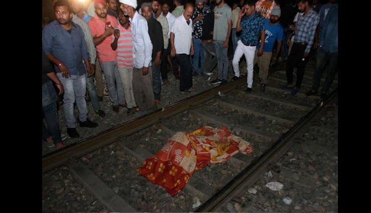 dussehra crowd,amritsar train accident,train accident,amritsar accident,amritsar,amritsar train,punjab,train accident photos ,पंजाब,अमृतसर,रेल हादसा