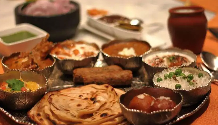 अपने खानपान के लिए जाना जाता हैं पंजाब, जानें यहां के प्रसिद्द 10 व्यंजन 