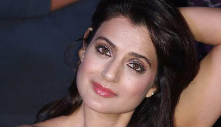 amisha patel,cheque bounce case,arrest warrant,arrest warrant issued,ranchi court,amisha,amisha patel news in hindi