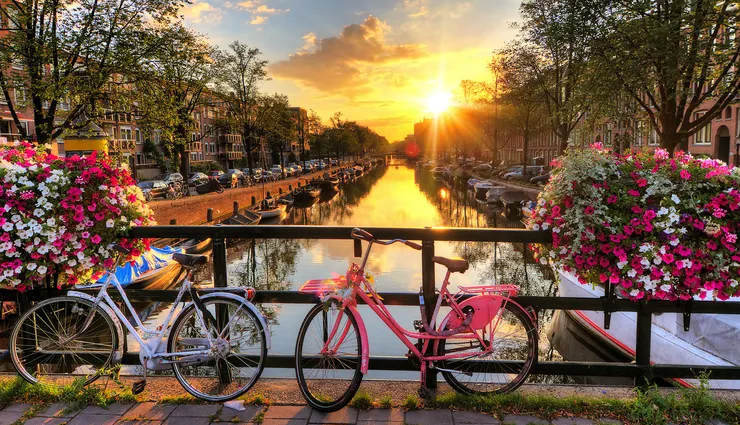 tourist destinations in the netherlands,must-see places in the netherlands,top tourist attractions netherlands,best places to visit in the netherlands,netherlands travel highlights,famous landmarks in the netherlands,dutch tourist spots,explore the netherlands,hidden gems in the netherlands,netherlands travel guide