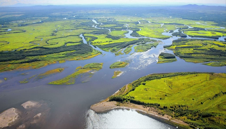 longest rivers in the world,top 10 world longest rivers,major rivers on earth,river length records,nile,amazon,yangtze: longest rivers,geography of longest rivers,historical significance of great rivers,exploring earth lengthy waterways,river ecosystems and biodiversity,cultural impact of long rivers