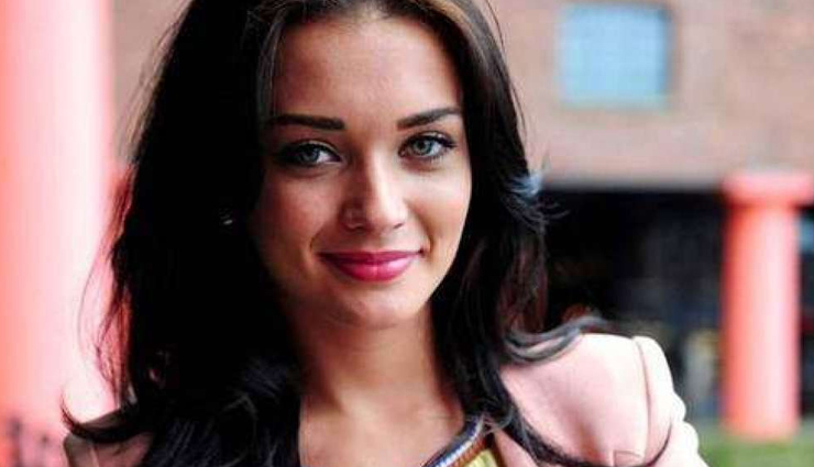 5 sexiest eyes of bollywood,most sexy eyes of bollywood,bollywood divas with beautiful eyes,bollywood most sexiest  eyes,beauty of bollywood divas