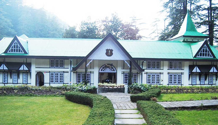 must visit places in shimla,shimla attractions,top places shimla,shimla tourism,kali bari temple,jakhoo hill,christ church shimla,mall road shimla,viceregal lodge,shimla travel guide,shimla hill station,himachal pradesh tourism,shimla sightseeing,things to do in shimla,best places in shimla.