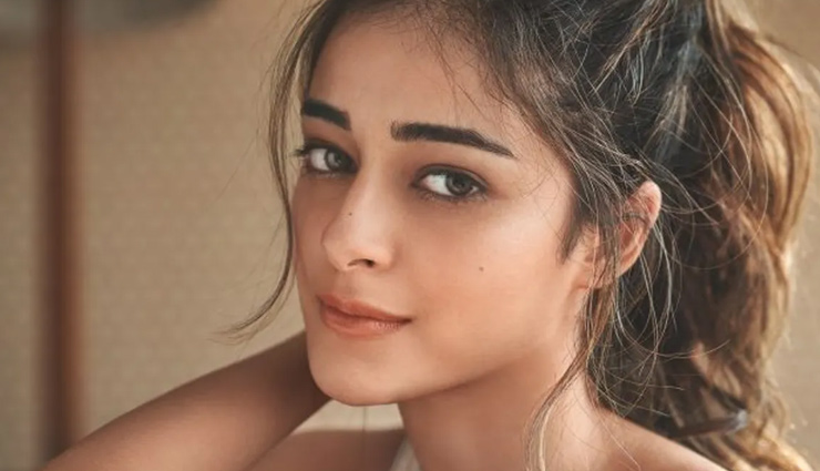 navratri 2024 skincare tips,celebrity-inspired skincare for navratri,glowing skin for navratri,bollywood skincare secrets for navratri,navratri glowing skin routine,navratri skincare from bollywood stars,alia bhatt skincare tips,kareena kapoor exfoliation routine,navratri skincare for glowing skin,navratri makeup and skincare tips